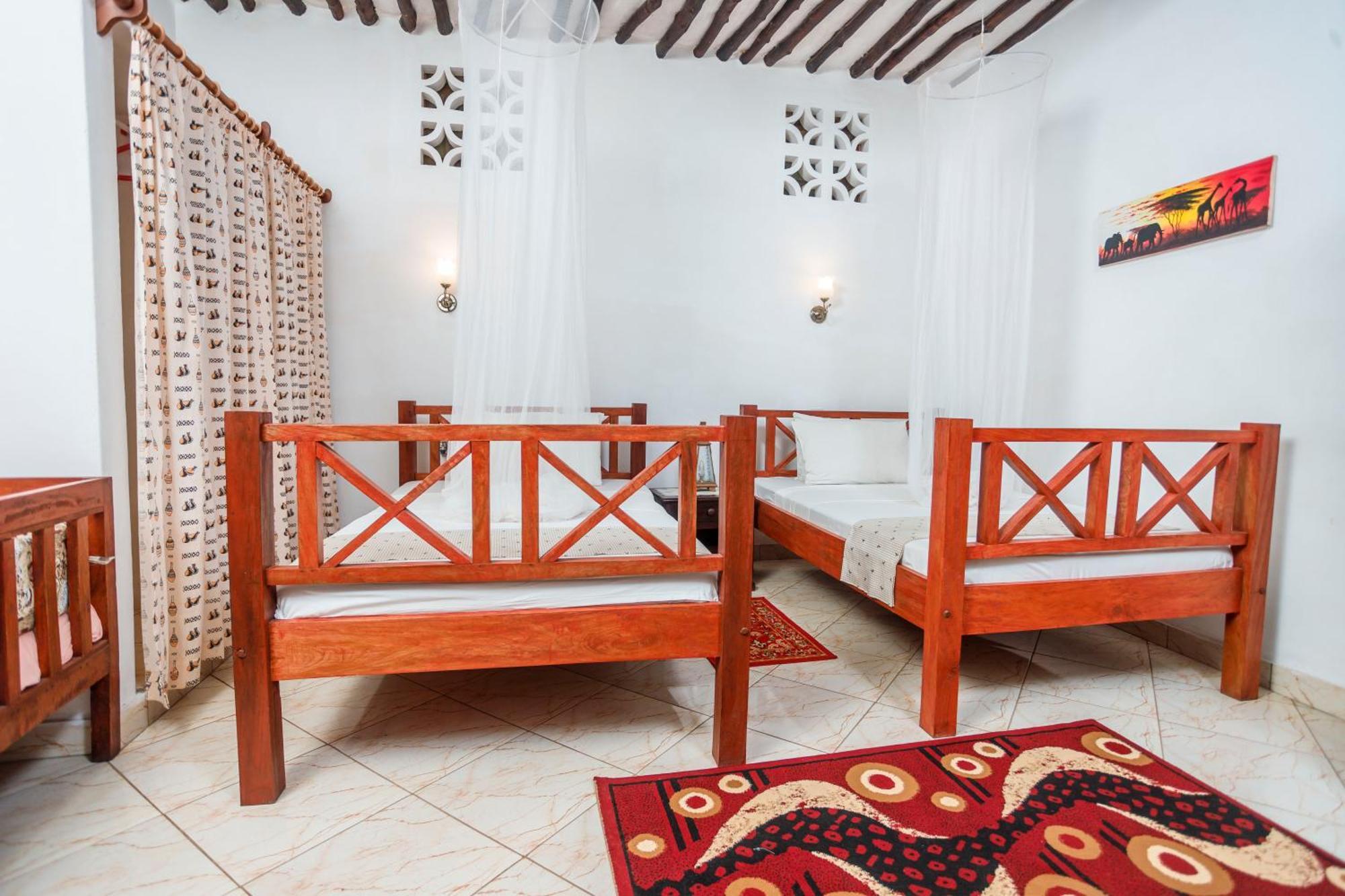 Diani Beach-Villa Kirsch Galu Екстер'єр фото