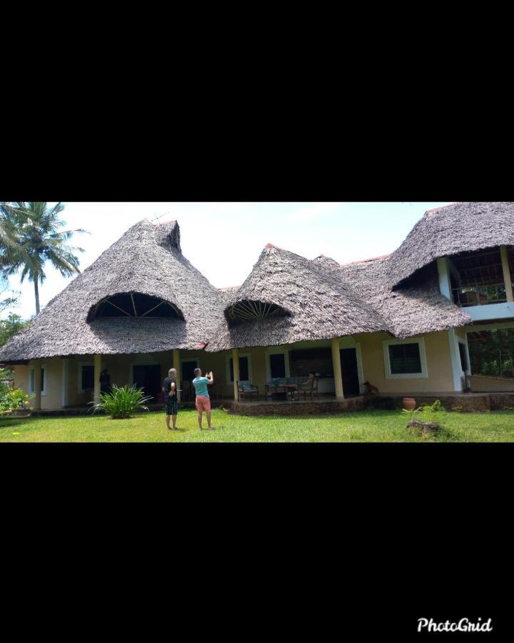 Diani Beach-Villa Kirsch Galu Екстер'єр фото